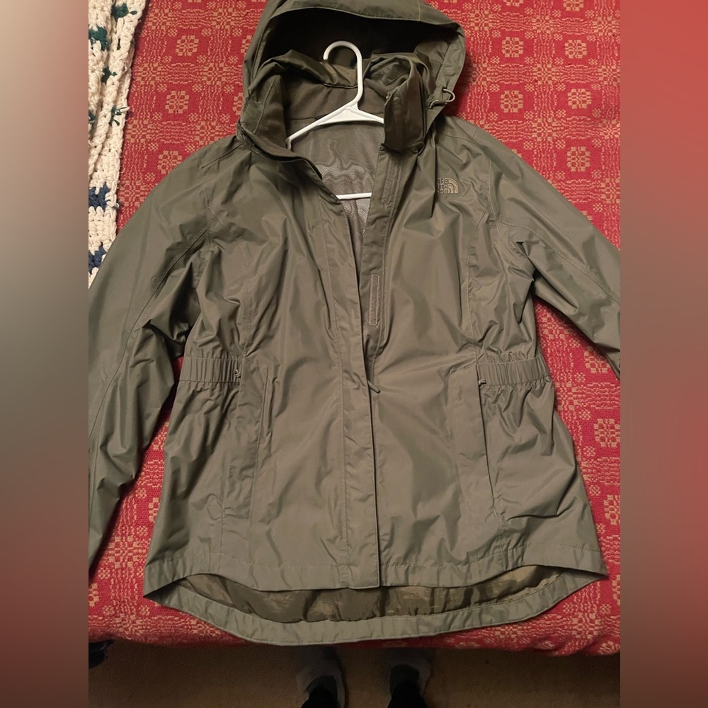 The North Face Women rain/spring jacket